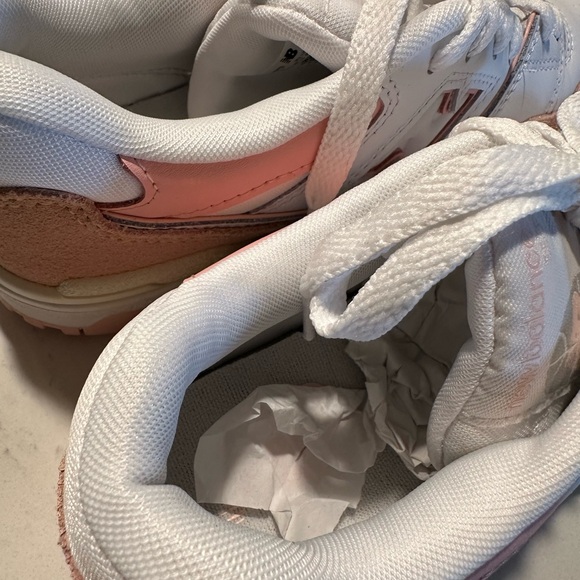 550 Suede White Pink New Balance
